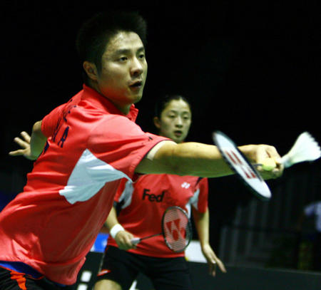 在赛场上拼 在赛场上拼