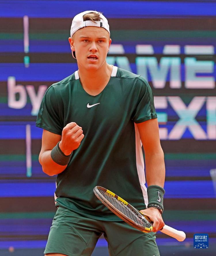 迷们再次迎 迷们再次迎